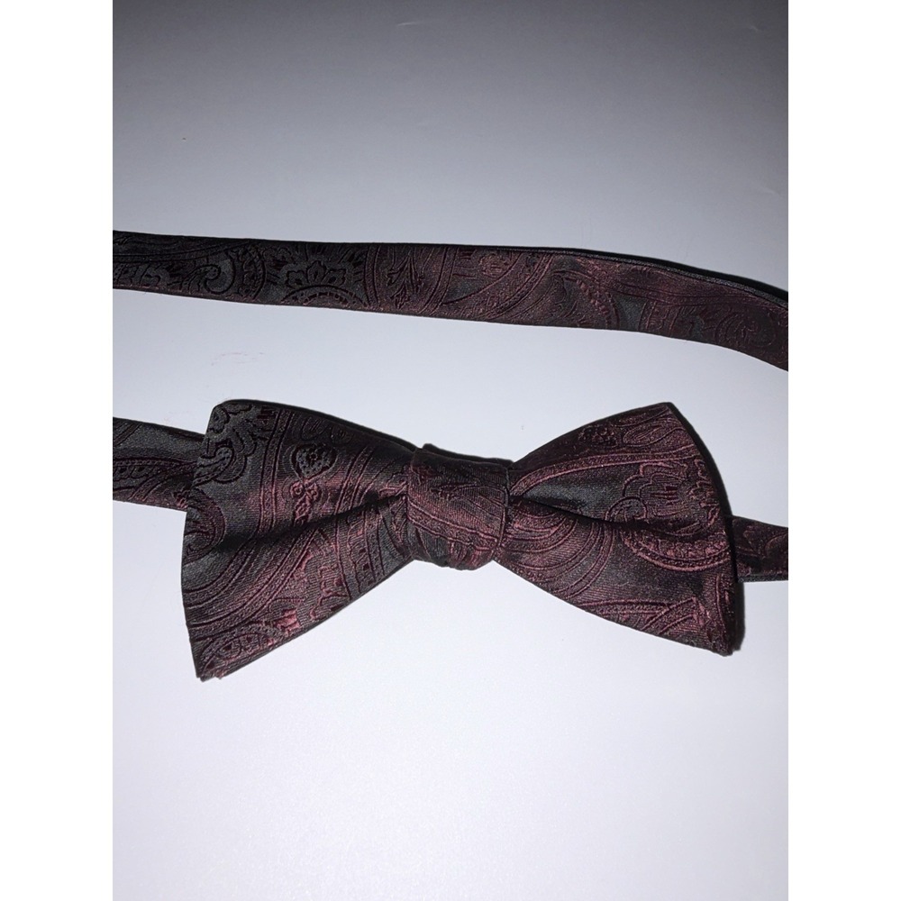 J Ferrar JF Maroon Burgundy Geometric Woven Adjustable Pretied Bowtie Bow‎ Tie